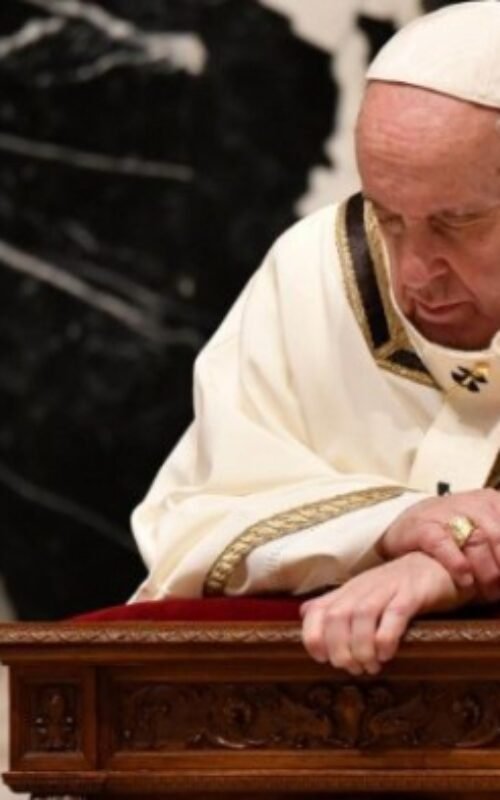 NO DIA DA MULHER 100 MÉDICOS CATÓLICOS ESCREVEM PARA O PAPA NÃO SEREMOS CÚMPLICES!