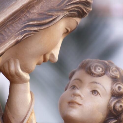 Mensagem de Nossa Senhora Rainha da Paz – 25 de janeiro de 2022.