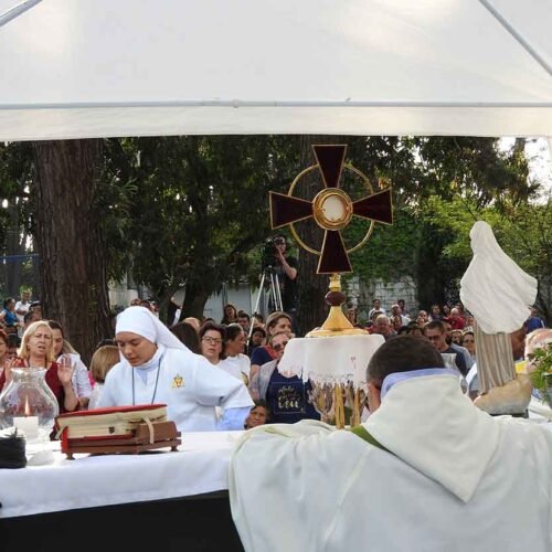 Foto da Missa de cura de outubro de 2017