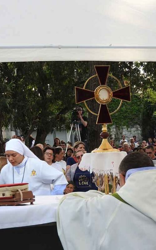 Foto da Missa de cura de outubro de 2017