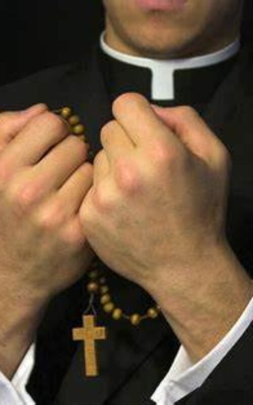 Sacerdote no Brasil.