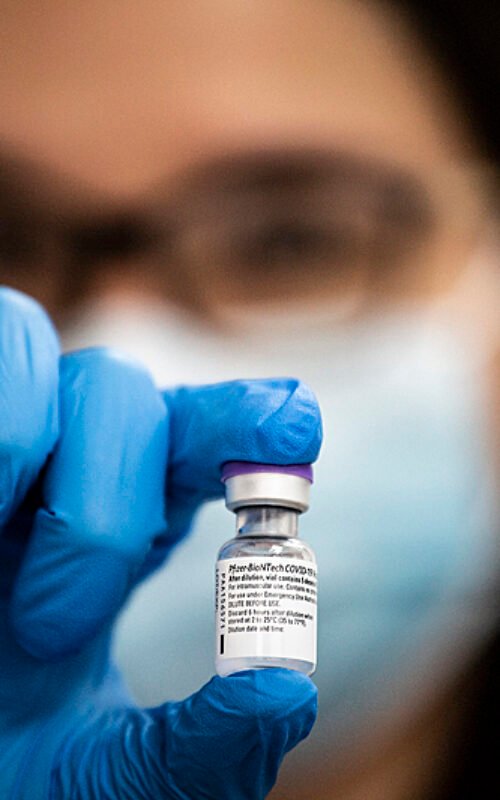 Executiva da Pfizer: a vacina COVID não foi testada